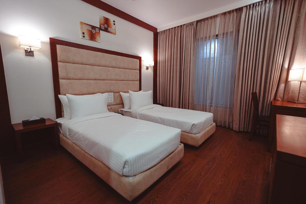 בהוי Ramee The Srinivas Palace מראה חיצוני תמונה